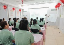 学月嫂难不难呢？