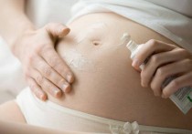 哪些孕妈更容易长纹？如何预防妊娠纹？ 