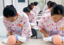 年轻女孩子是否适合做月嫂呢