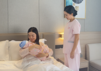 月嫂上户注意：产妇乳头皲裂怎么护理？