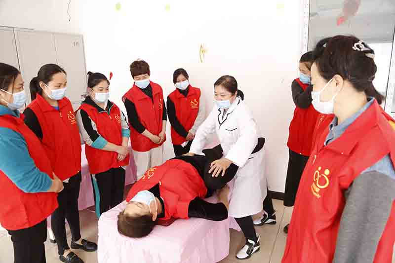 月嫂培训内容实用指南:带你全面了解一线经验! 月嫂培训内容实用指南:带你全面了解一线经验!
